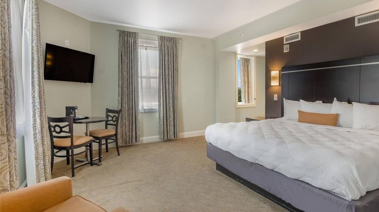 <b>The Gin Hotel, Ascend Hotel Collection Suite</b>. Images powered by <a href="https://iceportal.shijigroup.com/" title="IcePortal" target="_blank">IcePortal</a>.