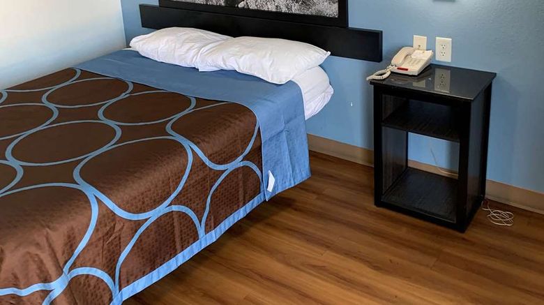 <b>Super 8 by Wyndham Phoenix West Room</b>. Images powered by <a href="https://iceportal.shijigroup.com/" title="IcePortal" target="_blank">IcePortal</a>.
