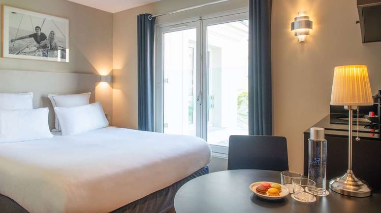 Suites & Hotel Helzear Etoile Room