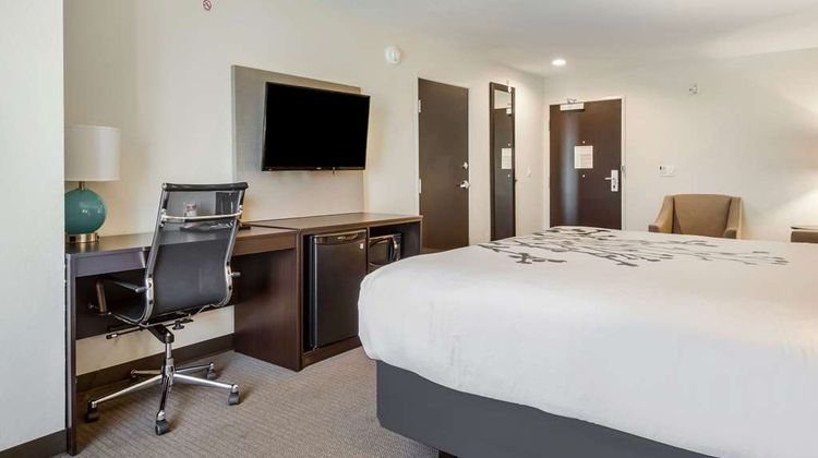 Sleep Inn Boardman Suite