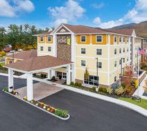 Home2 Suites by Hilton North Conway Exterior
