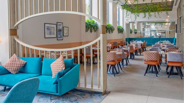 <b>Hilton Garden Inn Stoke on Trent Restaurant</b>. Images powered by <a href="https://iceportal.shijigroup.com/" title="IcePortal" target="_blank">IcePortal</a>.