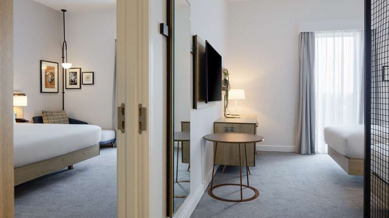 <b>Hilton Garden Inn Stoke on Trent Room</b>. Images powered by <a href="https://iceportal.shijigroup.com/" title="IcePortal" target="_blank">IcePortal</a>.