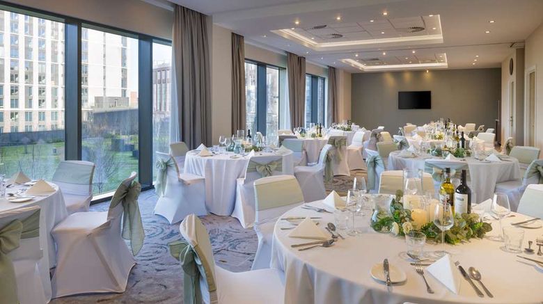 <b>Hilton Garden Inn Stoke on Trent Meeting</b>. Images powered by <a href="https://iceportal.shijigroup.com/" title="IcePortal" target="_blank">IcePortal</a>.