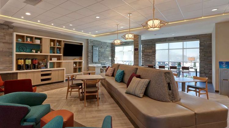 Home2 Suites by Hilton Turlock Lobby