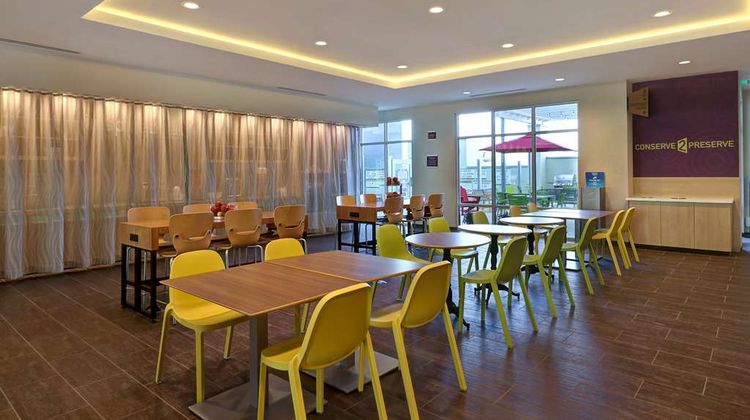 Home2 Suites by Hilton Turlock Lobby