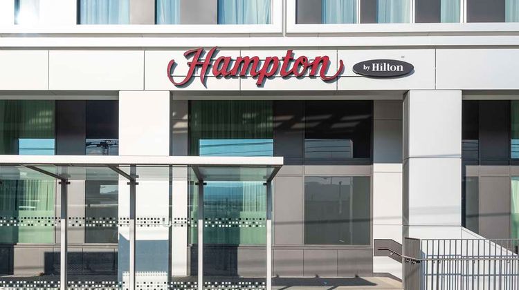 Hampton by Hilton Stuttgart City Centre Exterior