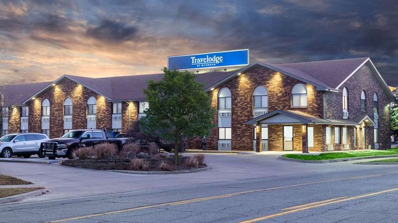 <b>Travelodge by Wyndham Elkhart Exterior</b>. Images powered by <a href="https://iceportal.shijigroup.com/" title="IcePortal" target="_blank">IcePortal</a>.
