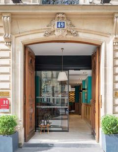 Suites & Hotel Helzear Champs Elysees