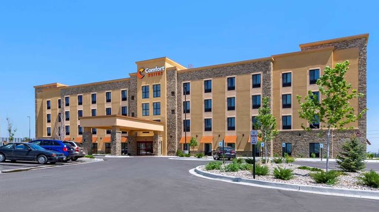 Comfort Suites Broomfield Exterior. Images powered by <a href="https://iceportal.shijigroup.com" target="_blank" rel="noopener">Ice Portal</a>.