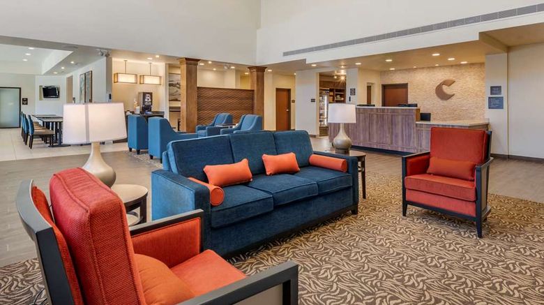 <b>Comfort Suites Broomfield Lobby</b>. Images powered by <a href="https://iceportal.shijigroup.com/" title="IcePortal" target="_blank">IcePortal</a>.