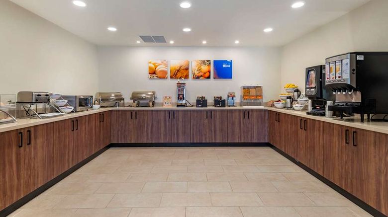 <b>Comfort Suites Broomfield Restaurant</b>. Images powered by <a href="https://iceportal.shijigroup.com/" title="IcePortal" target="_blank">IcePortal</a>.