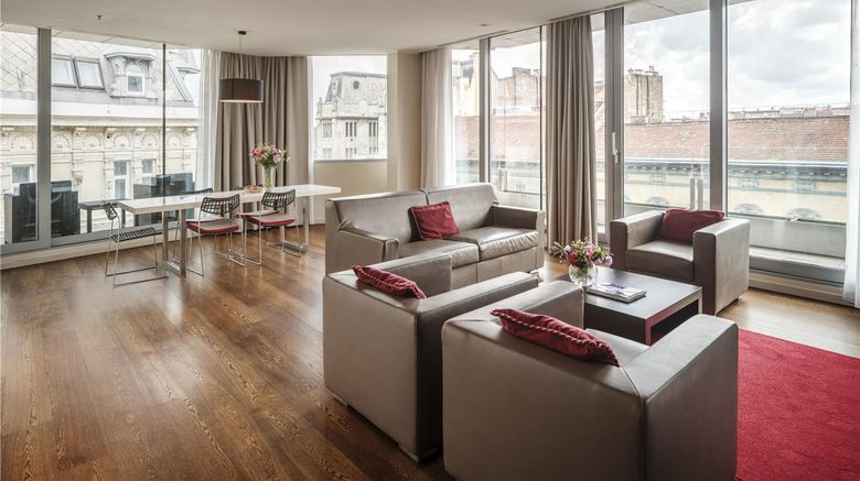 <b>NH Collection Budapest City Center Room</b>. Images powered by <a href="https://iceportal.shijigroup.com/" title="IcePortal" target="_blank">IcePortal</a>.