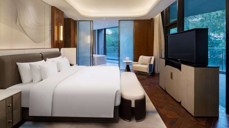 Radisson Collection Resort Nanjing Suite