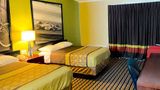 Super 8 by Wyndham Battleboro Rocky Moun Room