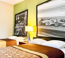 Super 8 by Wyndham Battleboro Rocky Moun Room