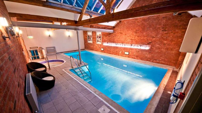 <b>Crown & Mitre Hotel Pool</b>. Images powered by <a href="https://iceportal.shijigroup.com/" title="IcePortal" target="_blank">IcePortal</a>.