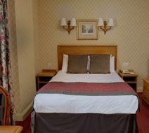 Crown & Mitre Hotel Room