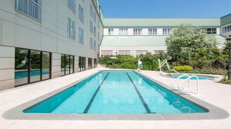 <b>The Malon Resort Pool</b>. Images powered by <a href="https://iceportal.shijigroup.com/" title="IcePortal" target="_blank">IcePortal</a>.