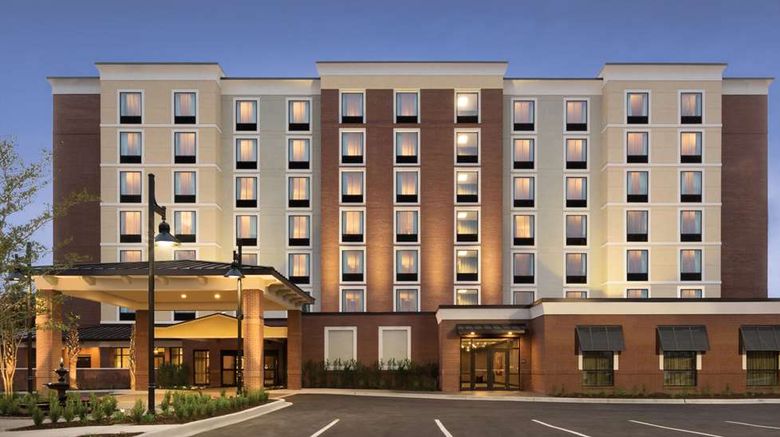 <b>DoubleTree by Hilton Charleston Exterior</b>. Images powered by <a href="https://iceportal.shijigroup.com/" title="IcePortal" target="_blank">IcePortal</a>.