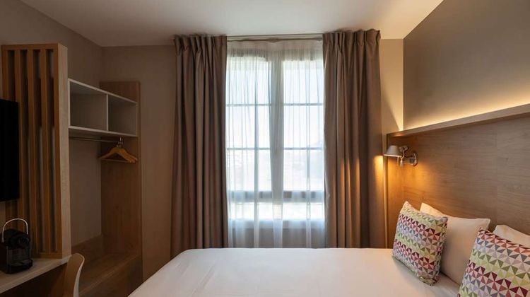 Hotel Campanile Caen Centre Gare Room