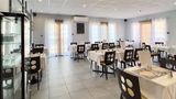 <b>Cottage Val de Murigny Restaurant</b>. Images powered by <a href="https://iceportal.shijigroup.com/" title="IcePortal" target="_blank">IcePortal</a>.