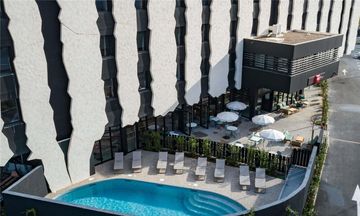 Ibis Lunel Petite Camargue