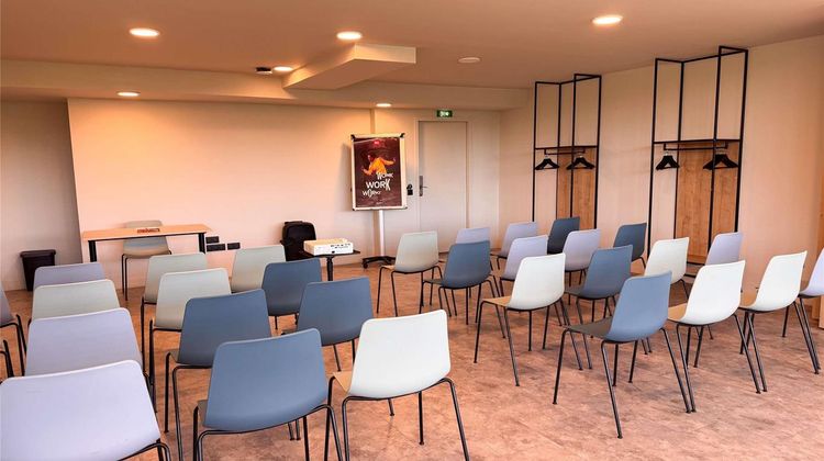 Ibis Lunel Petite Camargue Meeting