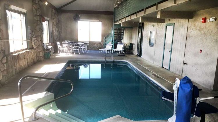 Super 8 by Wyndham Petoskey Pool