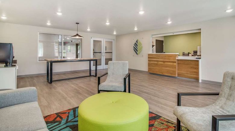 <b>WoodSpring Suites Fort Mill Lobby</b>. Images powered by <a href="https://iceportal.shijigroup.com/" title="IcePortal" target="_blank">IcePortal</a>.