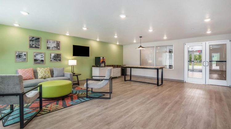 WoodSpring Suites Fort Mill Lobby