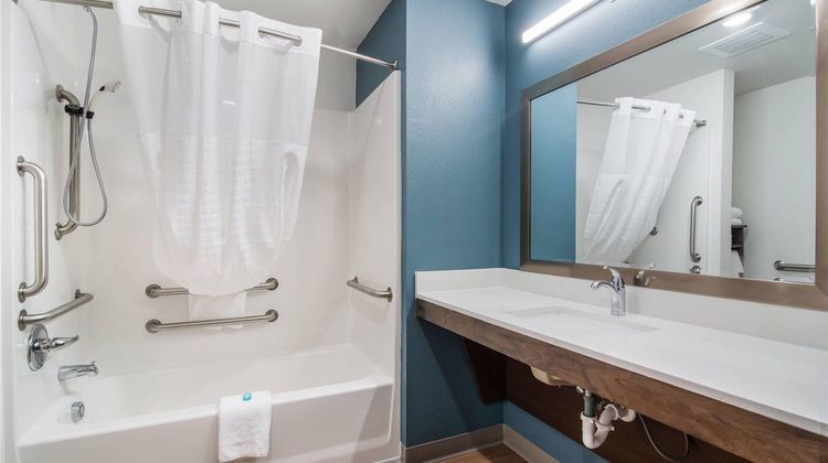 WoodSpring Suites Fort Mill Room