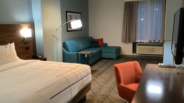 La Quinta Inn & Sts by Wyndham Littleton Room