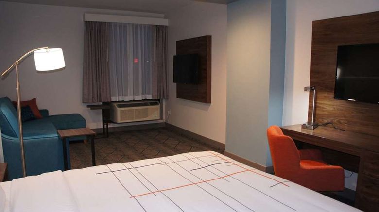 <b>La Quinta Inn & Sts by Wyndham Littleton Room</b>. Images powered by <a href="https://iceportal.shijigroup.com/" title="IcePortal" target="_blank">IcePortal</a>.