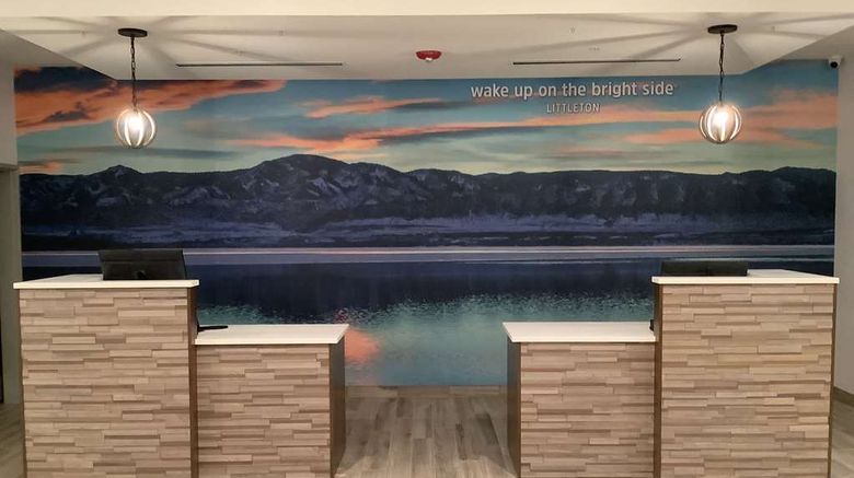 <b>La Quinta Inn & Sts by Wyndham Littleton Lobby</b>. Images powered by <a href="https://iceportal.shijigroup.com/" title="IcePortal" target="_blank">IcePortal</a>.