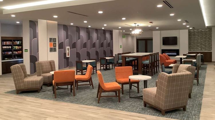 La Quinta Inn & Sts by Wyndham Littleton Lobby