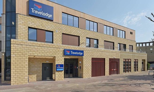 Travelodge London Stockley Park Hayes Exterior