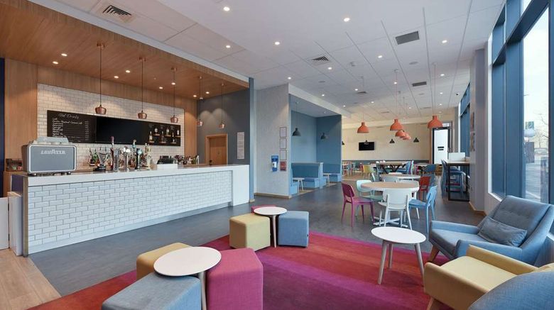 <b>Travelodge Plus London Manor House Restaurant</b>. Images powered by <a href="https://iceportal.shijigroup.com/" title="IcePortal" target="_blank">IcePortal</a>.