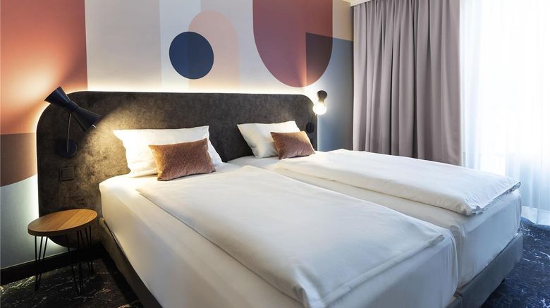 <b>Mercure Mainz City Center Room</b>. Images powered by <a href="https://iceportal.shijigroup.com/" title="IcePortal" target="_blank">IcePortal</a>.