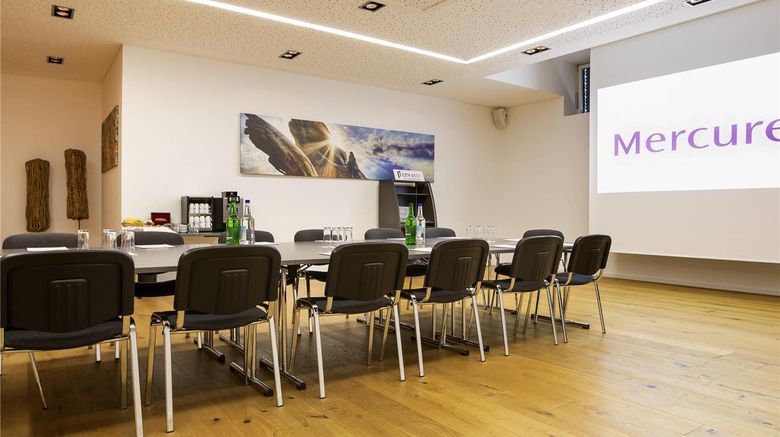 <b>Mercure City West Chur Meeting</b>. Images powered by <a href="https://iceportal.shijigroup.com/" title="IcePortal" target="_blank">IcePortal</a>.