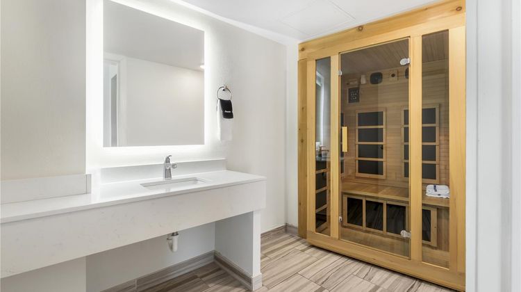 Best Western Plus Wausau Tower Inn Suite
