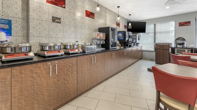 <b>Best Western Plus Wausau Tower Inn Restaurant</b>. Images powered by <a href="https://iceportal.shijigroup.com/" title="IcePortal" target="_blank">IcePortal</a>.