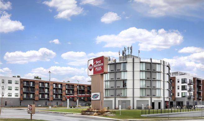 Best Western Plus Wausau Tower Inn Exterior