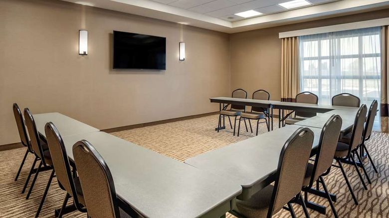 <b>Comfort Inn and Suites Harrisonburg Meeting</b>. Images powered by <a href="https://iceportal.shijigroup.com/" title="IcePortal" target="_blank">IcePortal</a>.