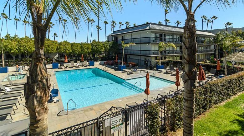 <b>Palm Garden Hotel Pool</b>. Images powered by <a href="https://iceportal.shijigroup.com/" title="IcePortal" target="_blank">IcePortal</a>.