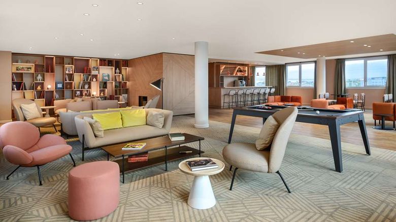 <b>Hyatt House Paris Charles de Gaulle Airp Lobby</b>. Images powered by <a href="https://iceportal.shijigroup.com/" title="IcePortal" target="_blank">IcePortal</a>.