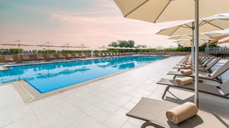 Hyatt Regency Oryx Doha Pool