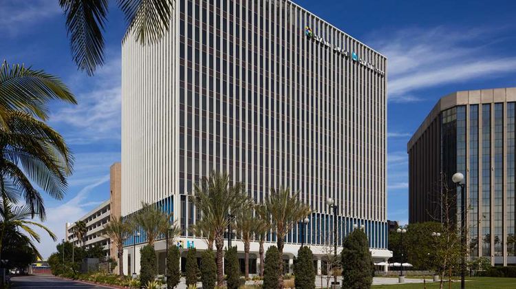 Hyatt House LAX Century Blvd Exterior