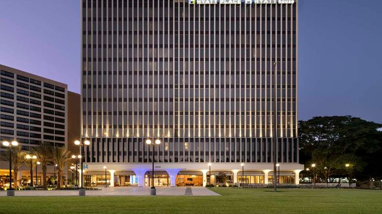 Hyatt House LAX Century Blvd Exterior