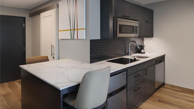 <b>Hyatt House LAX Century Blvd Room</b>. Images powered by <a href="https://iceportal.shijigroup.com/" title="IcePortal" target="_blank">IcePortal</a>.